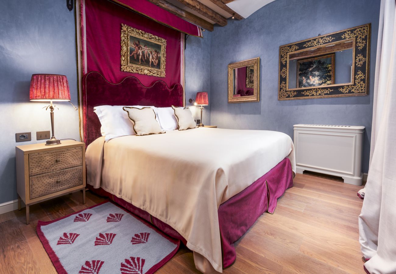 Apartment in Venice - Dimora Orlando with Private Courtyard Apartment in Venice - Dimora Orlando with Private Courtyard