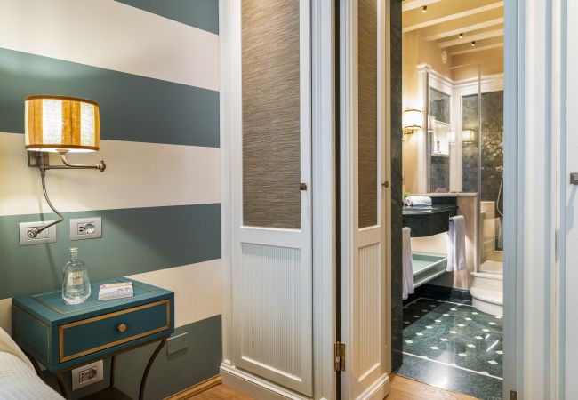 Apartment in Venice - La Dimora di Lady J A San Marco Townhouse Apartment in Venice - La Dimora di Lady J A San Marco Townhouse